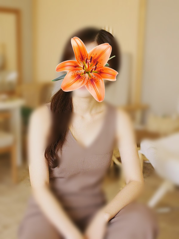 岸　